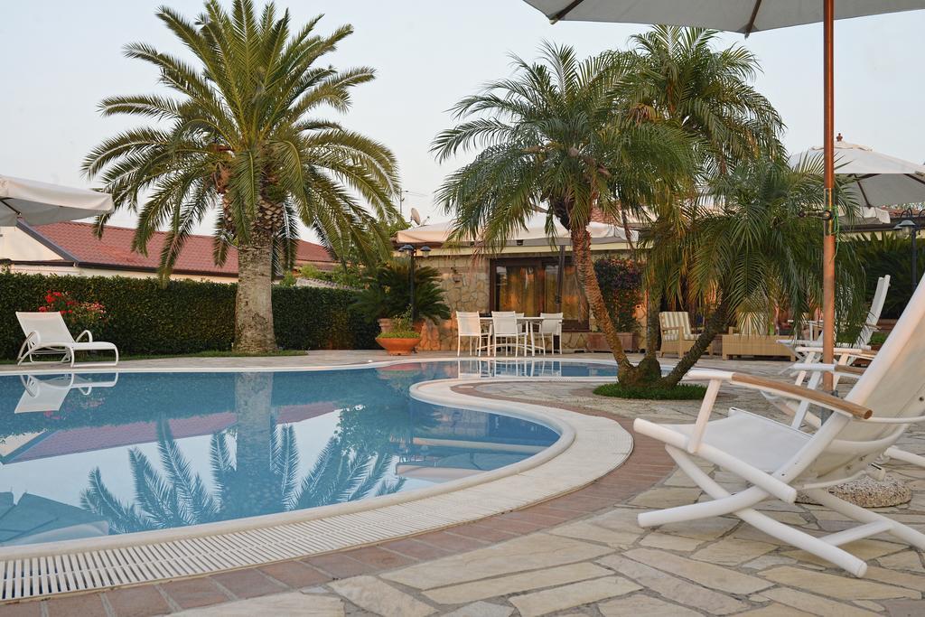 Complesso Turistico Ricettivo L'Oasi Del Golfo Di Salerno Apartment Battipaglia Luaran gambar