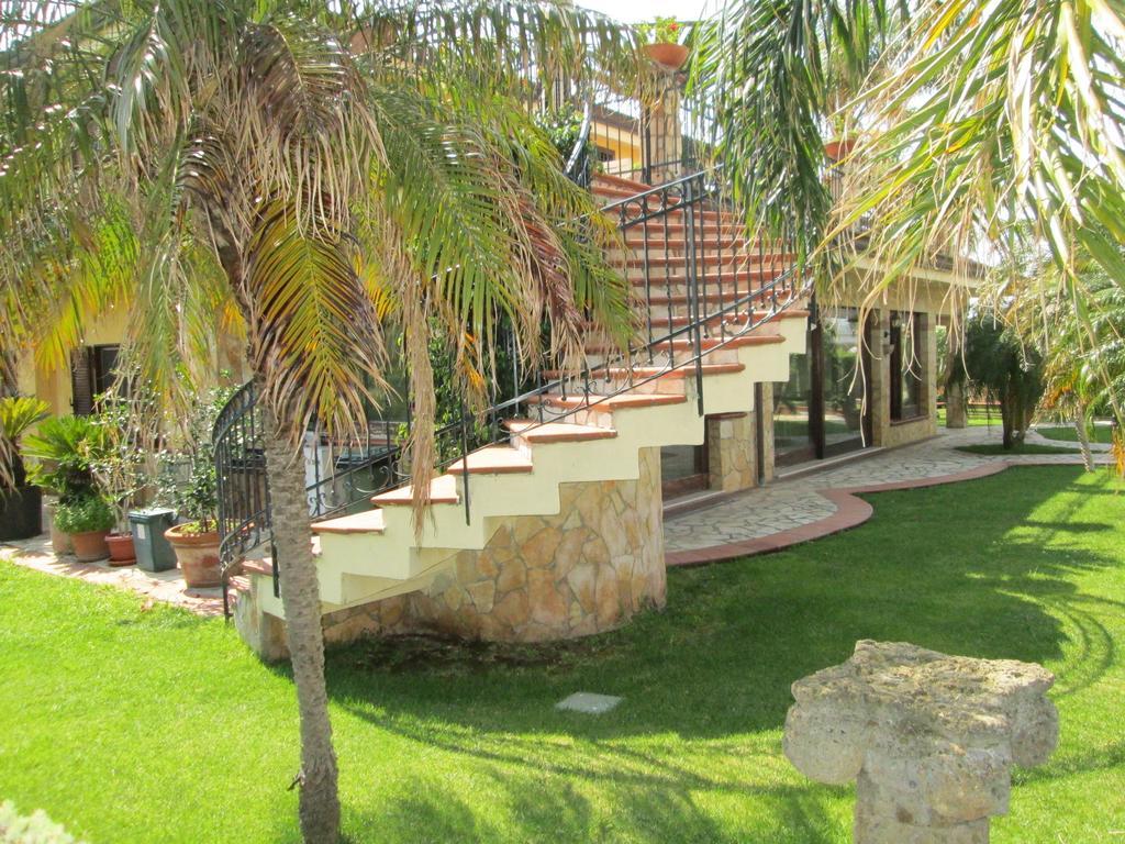 Complesso Turistico Ricettivo L'Oasi Del Golfo Di Salerno Apartment Battipaglia Luaran gambar