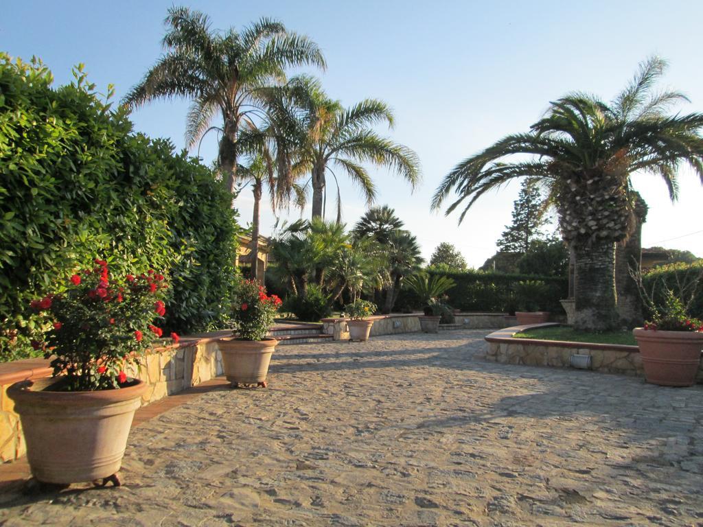 Complesso Turistico Ricettivo L'Oasi Del Golfo Di Salerno Apartment Battipaglia Luaran gambar