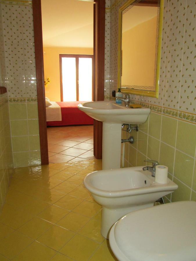 Complesso Turistico Ricettivo L'Oasi Del Golfo Di Salerno Apartment Battipaglia Bilik gambar